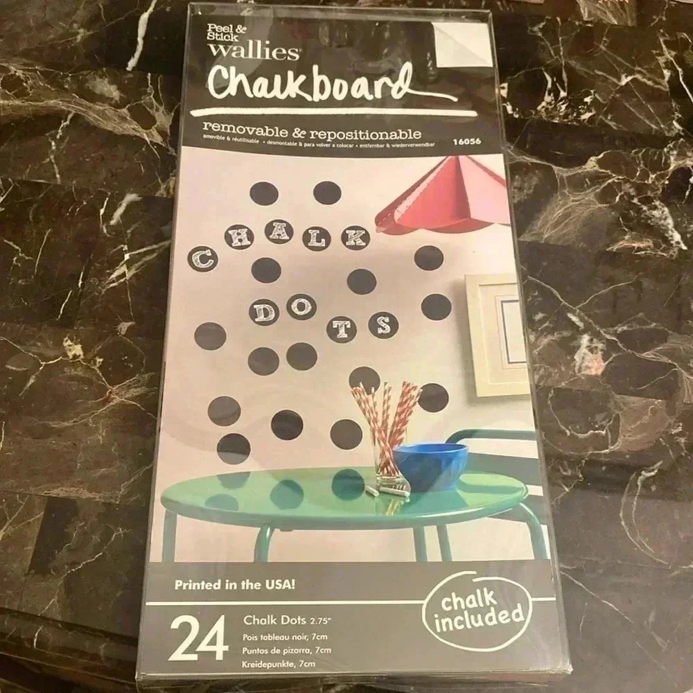 Wallies peel & stick chalkboard circles